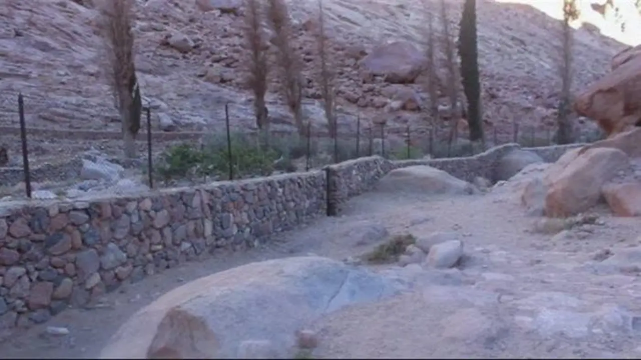 توقعات طقس سانت كاترين: مائل للبرودة نهاراً وبرودة واضحة خلال ساعات الليل